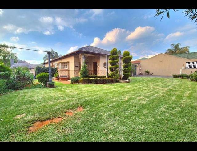 4 BEDROOM HOUSE FOR SALE IN DALVIEW